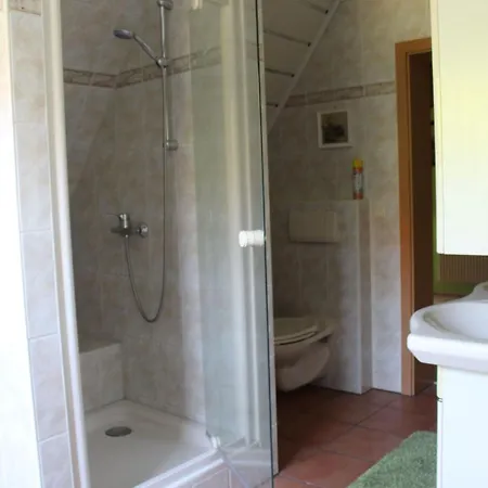 Geraeumige Mit Terrasse- In Guenstiger Zentraler Lage In Der Oberla By Interhome Апартаменты *