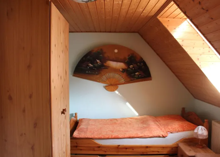 Geraeumige Mit Terrasse- In Guenstiger Zentraler Lage In Der Oberla By Interhome Appartamento *