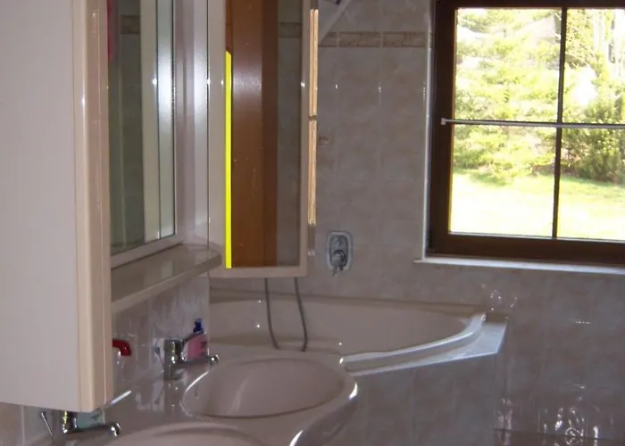 Appartamento Geraeumige Mit Terrasse- In Guenstiger Zentraler Lage In Der Oberla By Interhome Bautzen